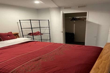 Photo of property in 2b/5 Kent Terrace, Mount Victoria, Wellington, 6011