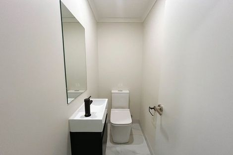 Photo of property in 2/26 May Street, Hamilton East, Hamilton, 3216