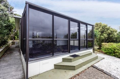 Photo of property in 151 Mark Avenue, Grenada Village, Wellington, 6037