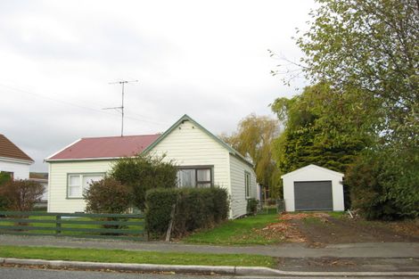 Photo of property in 27 Burns Street, Milton, 9220