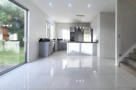 Photo of property in 7 Andy Crescent, Flat Bush, Auckland, 2016