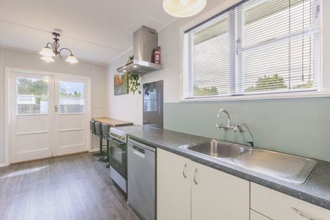 Photo of property in 2 Mccarthy Terrace, Waipukurau, 4200