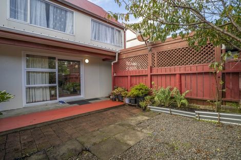 Photo of property in 19 Hollydale Grove, Churton Park, Wellington, 6037