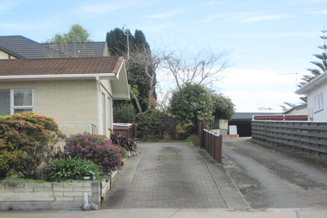Photo of property in 90 Govett Avenue, Frankleigh Park, New Plymouth, 4310