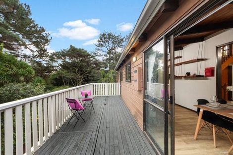 Photo of property in 27 Claverdon Drive, Massey, Auckland, 0614