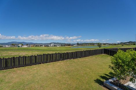 Photo of property in 116 Taupata Way, Matarangi, Whitianga, 3592