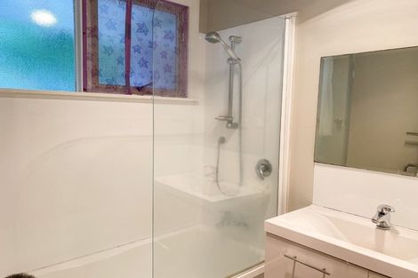 Photo of property in 5 Nyton Place, Bryndwr, Christchurch, 8053