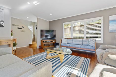 Photo of property in 12a Danbury Drive, Torbay, Auckland, 0630