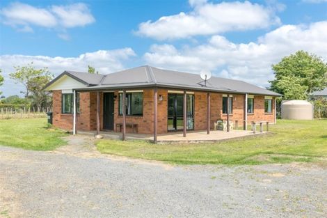 Photo of property in 5 Mangauika Road, Pirongia, Te Awamutu, 3876