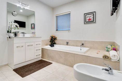 Photo of property in 12 Waitaki Way, Poraiti, Napier, 4112