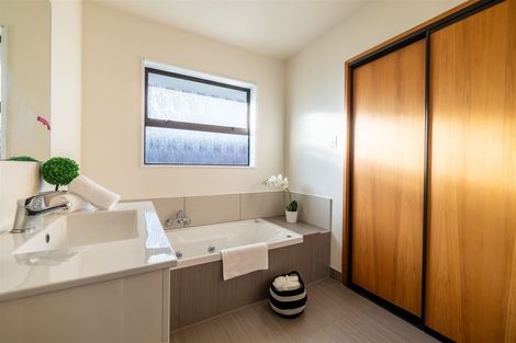 Photo of property in 233 Queenspark Drive, Parklands, Christchurch, 8083