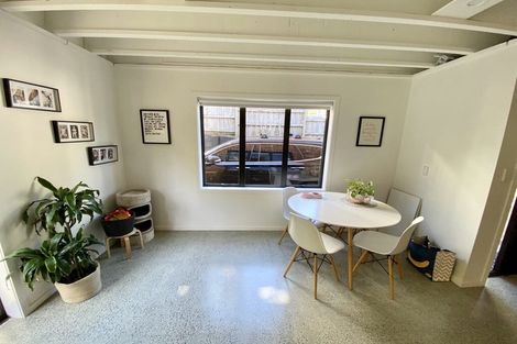 Photo of property in 17 Monte Cassino Place, Birkdale, Auckland, 0626