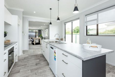 Photo of property in 14 Church Road, Taradale, Napier, 4112