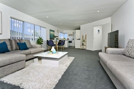 Photo of property in 1/10 Witheford Drive, Bayview, Auckland, 0629