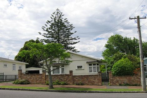 Photo of property in 40 Miller Street, Point Chevalier, Auckland, 1022