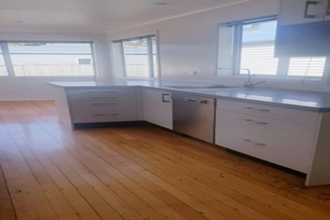 Photo of property in 5 Sandleigh Drive, Athenree, Katikati, 3177