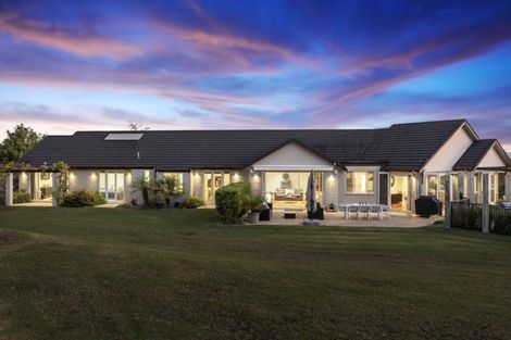 Photo of property in 202 Oraha Road, Kumeu, 0892