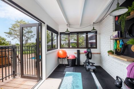 Photo of property in 531 Frankley Road, Hurworth, New Plymouth, 4371