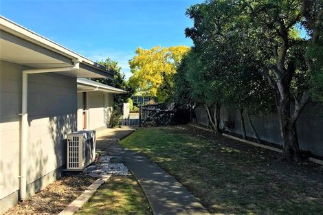 Photo of property in 21 Toorak Avenue, Avonhead, Christchurch, 8042