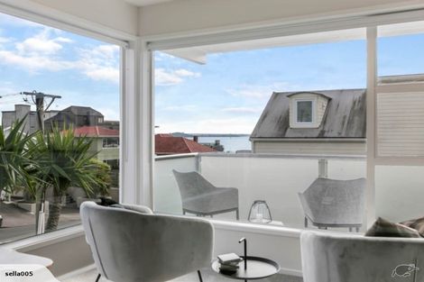 Photo of property in 2/74 Saint Heliers Bay Road, Saint Heliers, Auckland, 1071
