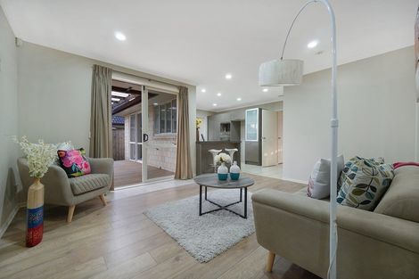 Photo of property in 10 Plantation Avenue, Flat Bush, Auckland, 2016