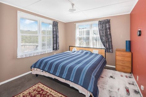 Photo of property in 59 Whanga Crescent, Titahi Bay, Porirua, 5022