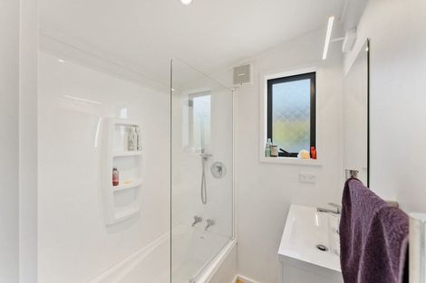 Photo of property in 5 Kaitake Place, Oakura, 4314