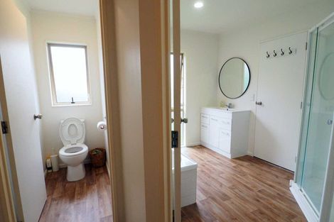 Photo of property in 50a Kitchener Road, Waiuku, 2123