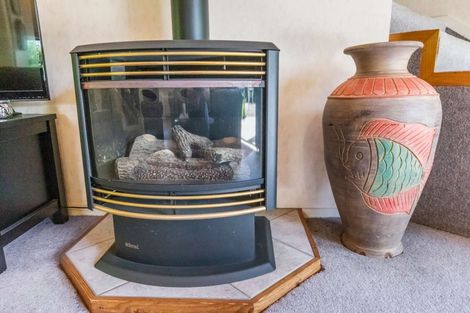 Photo of property in 25 Howden Road, Fairfield, Hamilton, 3214