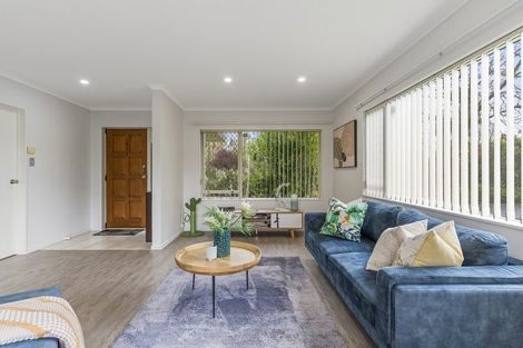 Photo of property in 2 Marlon Lane, East Tamaki, Auckland, 2016