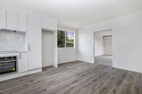 Photo of property in 11 Gambare Place, Wattle Downs, Auckland, 2103