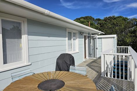 Photo of property in 4 Riverview Road, Cooks Beach, Whitianga, 3591