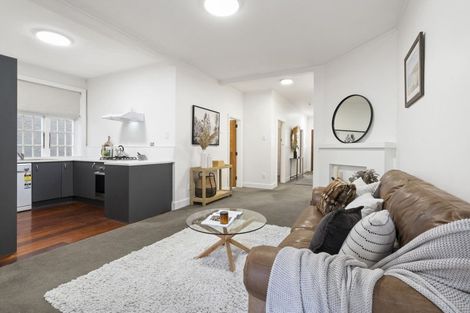 Photo of property in 5 Grass Street, Oriental Bay, Wellington, 6011