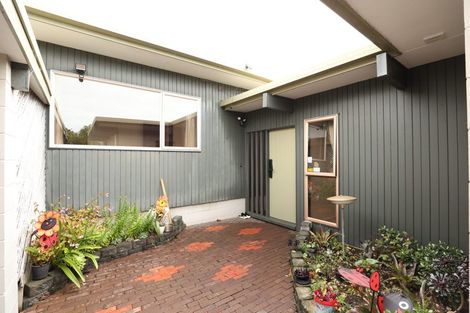 Photo of property in 11 Ganymede Place, Half Moon Bay, Auckland, 2012