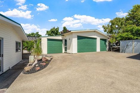 Photo of property in 12 Rishworth Avenue, Stanmore Bay, Whangaparaoa, 0932