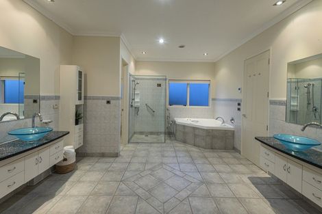 Photo of property in 1 Clearview Close, Dargaville, 0310