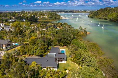 Photo of property in 20 Oscar Road, Greenhithe, Auckland, 0632