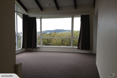 Photo of property in 89 Ruskin Road, Newlands, Wellington, 6037