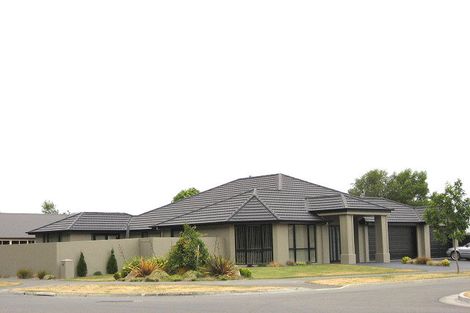 Photo of property in 94 Rothesay Road, Parklands, Christchurch, 8083