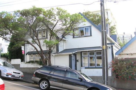 Photo of property in 16 Newman Terrace, Thorndon, Wellington, 6011
