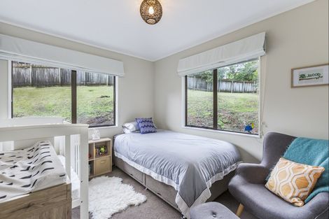 Photo of property in 7b Ngahere Views, Orewa, 0931