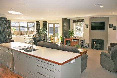 Photo of property in 3 Saint James Place, Fairfield, Dunedin, 9018