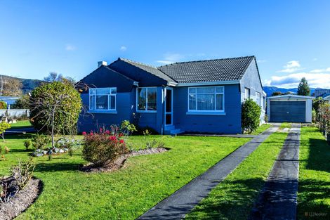Photo of property in 56 Rhodes Street, Waimate, 7924