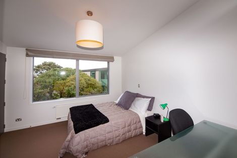 Photo of property in 24e Mandalay Terrace, Khandallah, Wellington, 6035