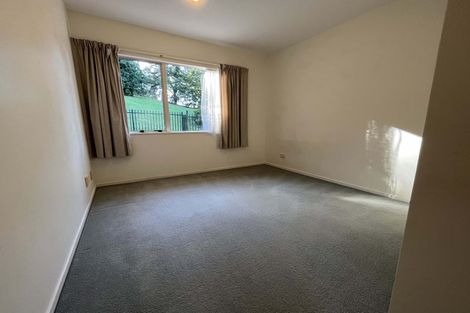 Photo of property in 2/288 Sunset Road, Windsor Park, Auckland, 0632