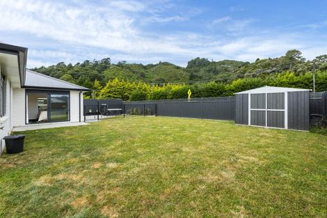 Photo of property in 25 Salisbury Crescent, Wallaceville, Upper Hutt, 5018