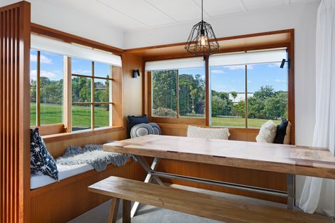 Photo of property in 4 Penguin Street, Leigh, 0985