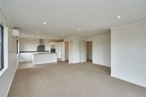 Photo of property in 15 Varsity Heights, Fitzherbert, Palmerston North, 4410