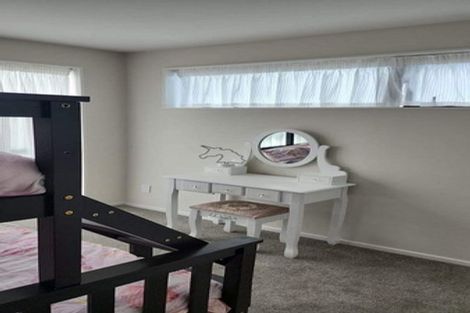 Photo of property in 117 Hutchinsons Road, Bucklands Beach, Auckland, 2014