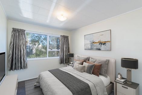 Photo of property in 74 Horokiwi Road West, Newlands, Wellington, 6037